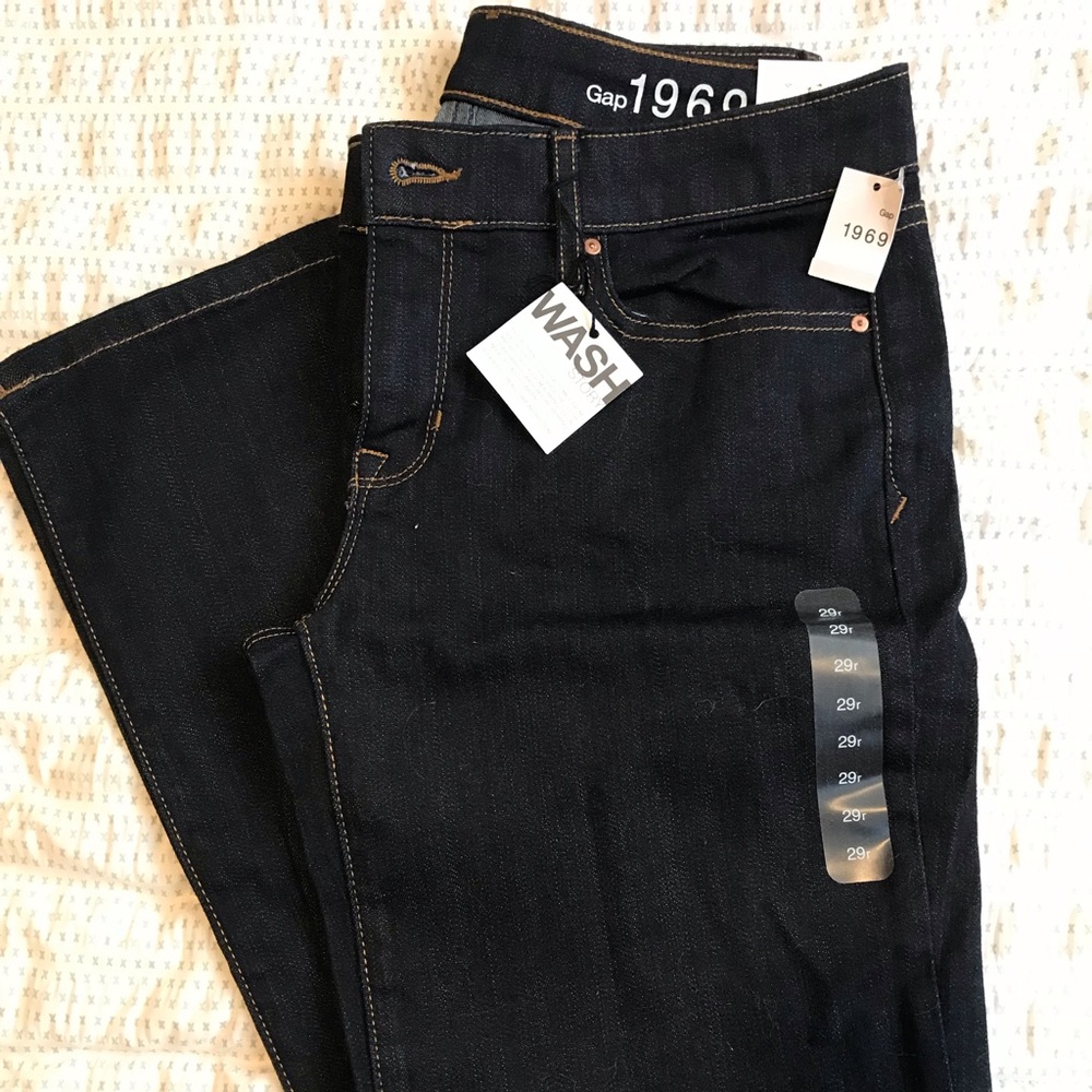 NWT Sexy Boot Denim GAP, Size 29r